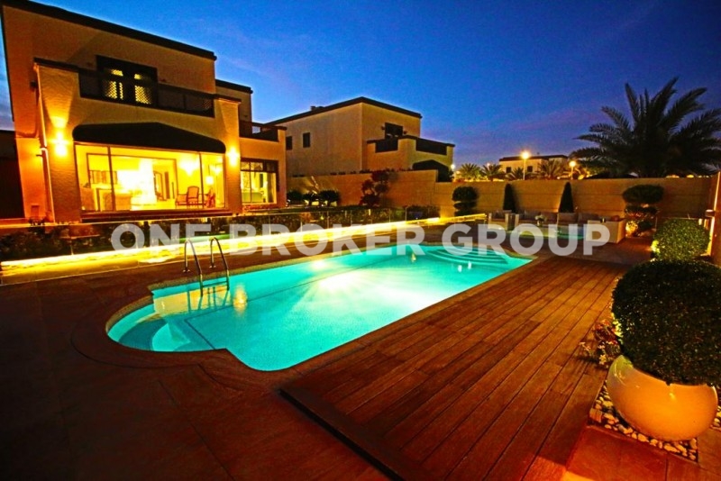 Fully Furnished 5BR ,Private Pool,Upgraded Villa-image